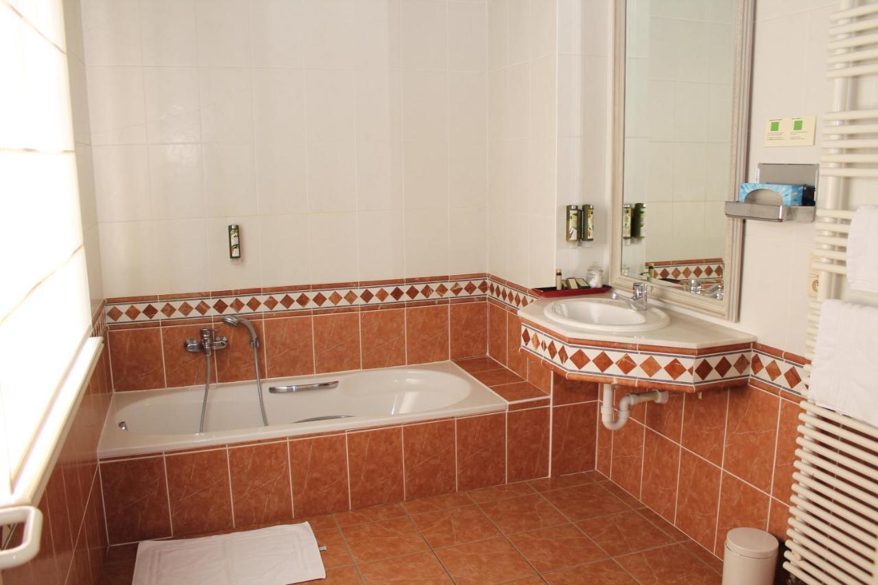 Hotel De Notelaer Bornem Ngoại thất bức ảnh